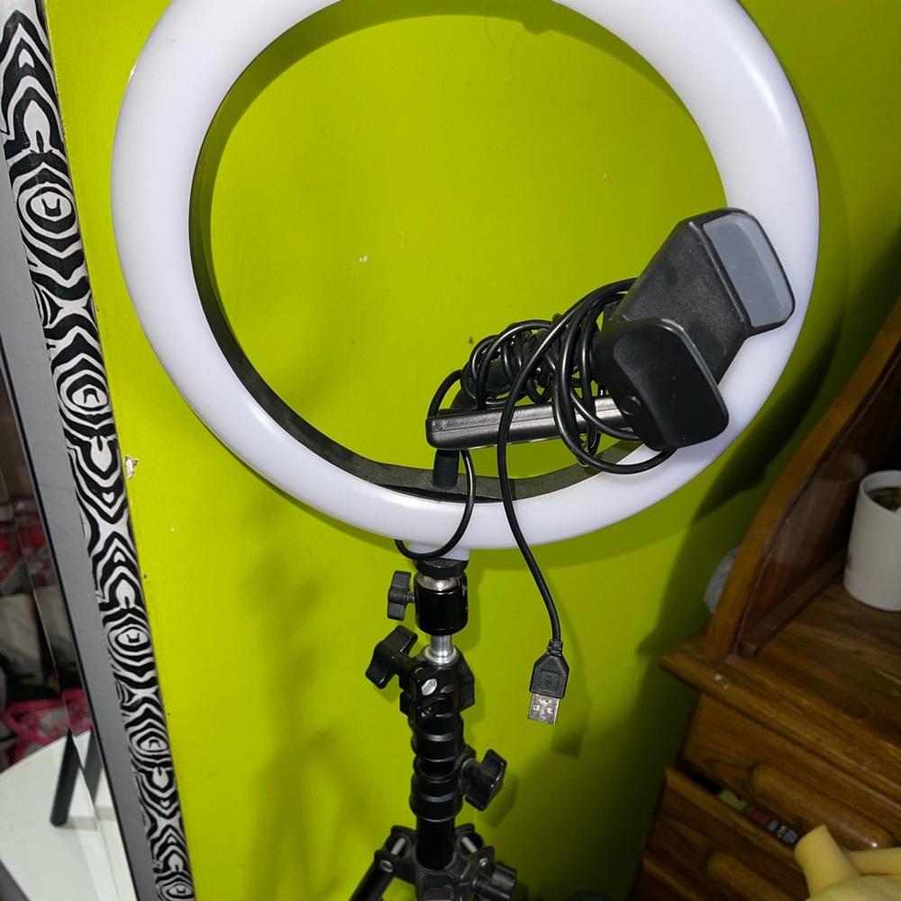 Ring light
